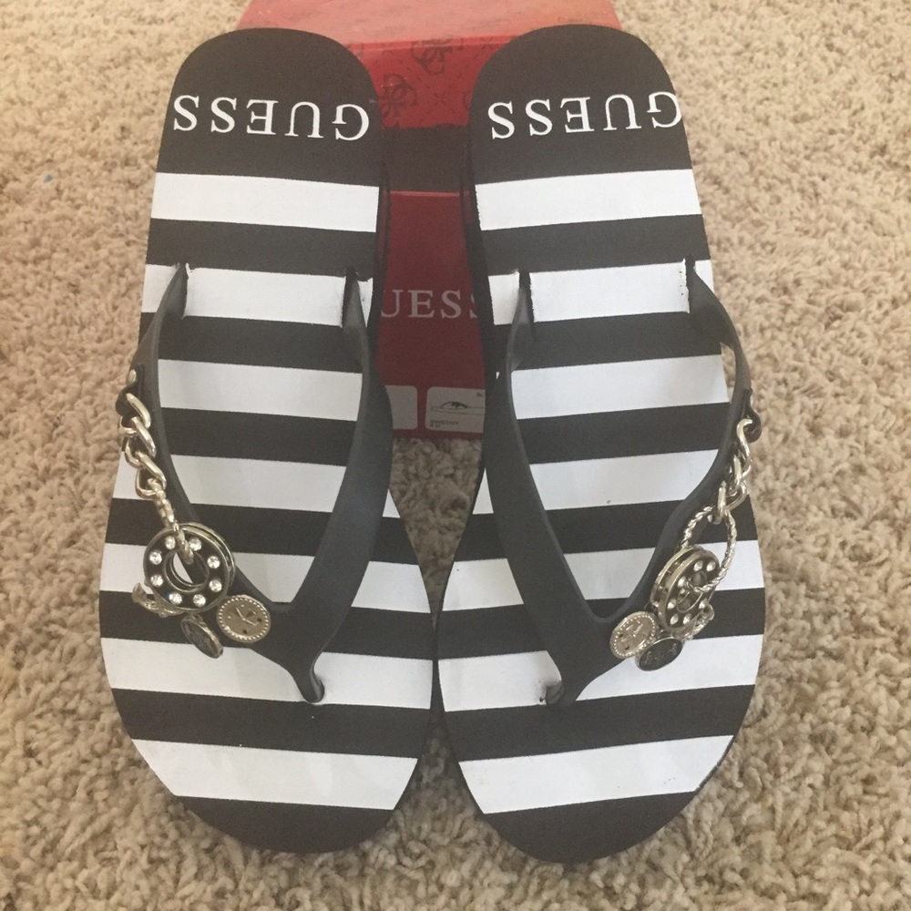 NEW Guess wedge sandals flip flops 6